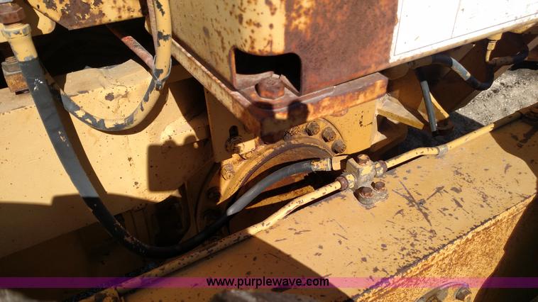 image for item BR9425 1982 Caterrpillar 120G motor grader