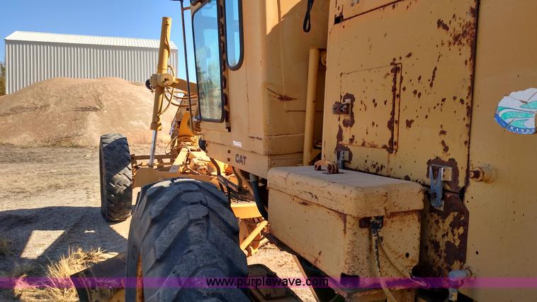 image for item BR9425 1982 Caterrpillar 120G motor grader