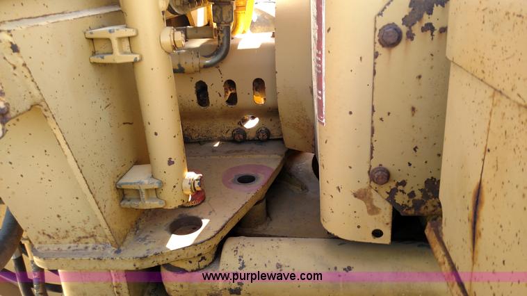 image for item BR9425 1982 Caterrpillar 120G motor grader