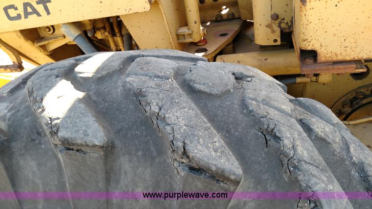 image for item BR9425 1982 Caterrpillar 120G motor grader