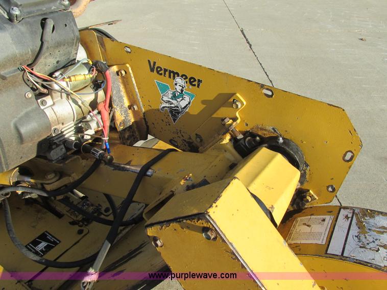 image for item BS9919 Vermeer SC252 stump grinder