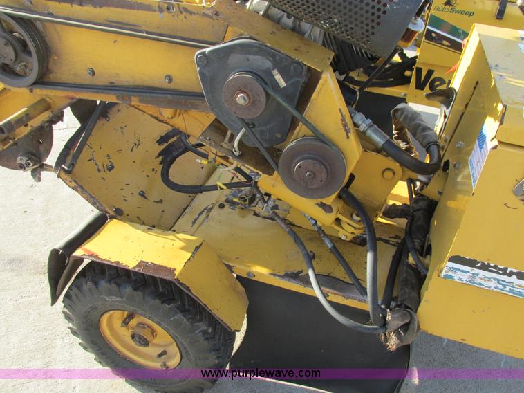 image for item BS9919 Vermeer SC252 stump grinder