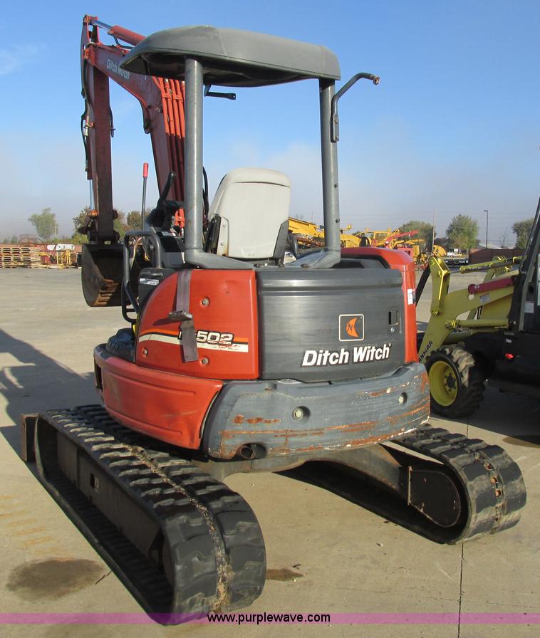 image for item BS9920 Ditch Witch MX502 mini excavator