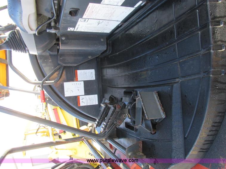 image for item BS9920 Ditch Witch MX502 mini excavator