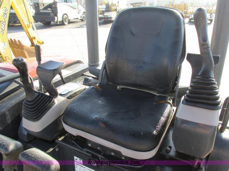 image for item BS9920 Ditch Witch MX502 mini excavator