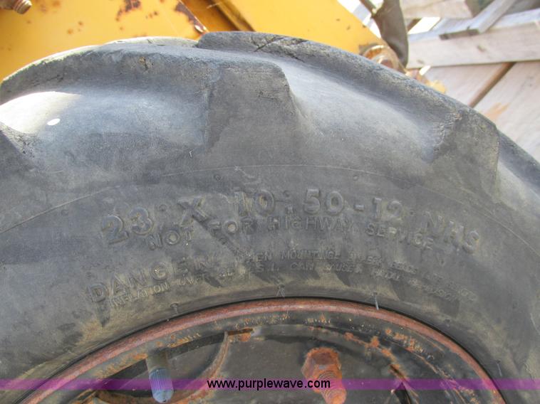 image for item BS9949 Vermeer LM42 vibratory plow