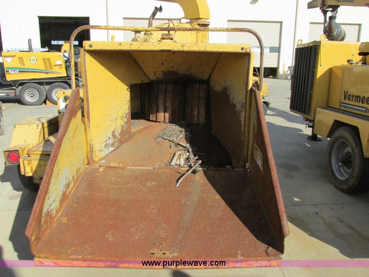 image for item BS9950 Vermeer 1250BC chipper