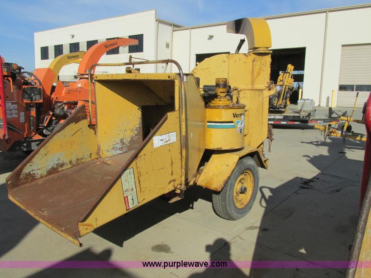 image for item BS9950 Vermeer 1250BC chipper
