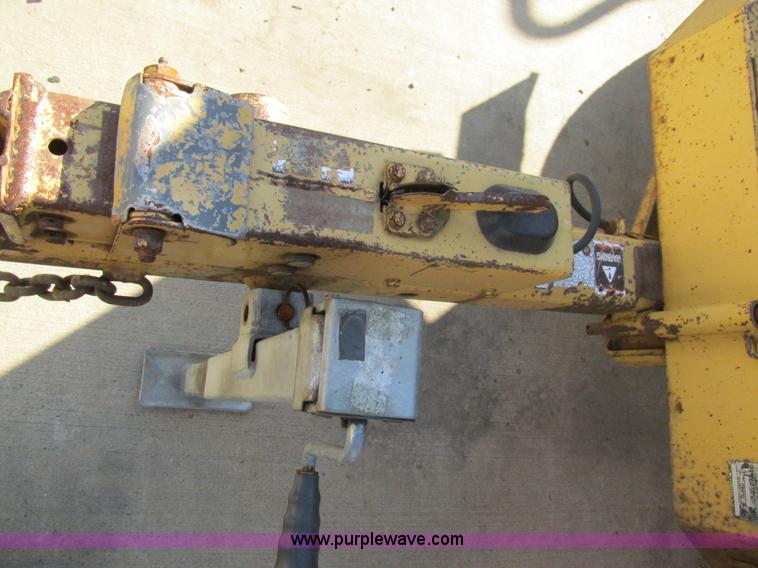 image for item BS9950 Vermeer 1250BC chipper