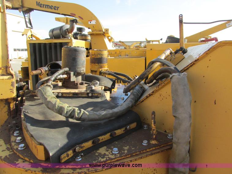 image for item BS9950 Vermeer 1250BC chipper