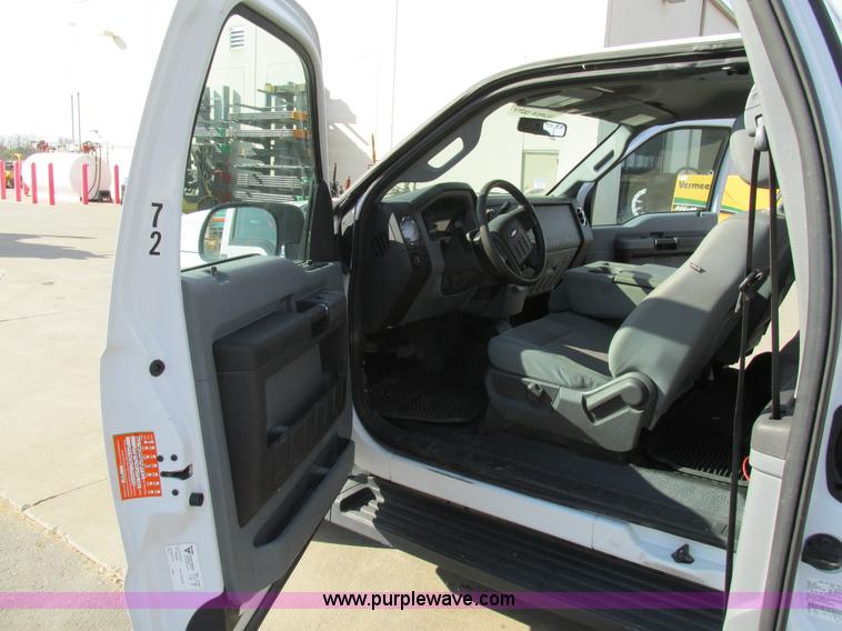 image for item BS9951 2012 Ford F350 Super Duty XLT