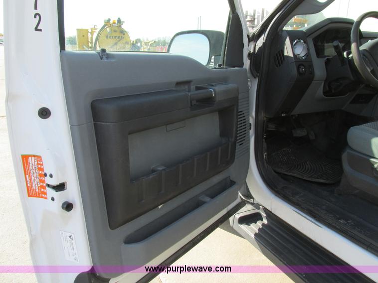 image for item BS9951 2012 Ford F350 Super Duty XLT