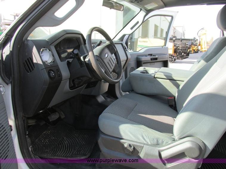 image for item BS9951 2012 Ford F350 Super Duty XLT