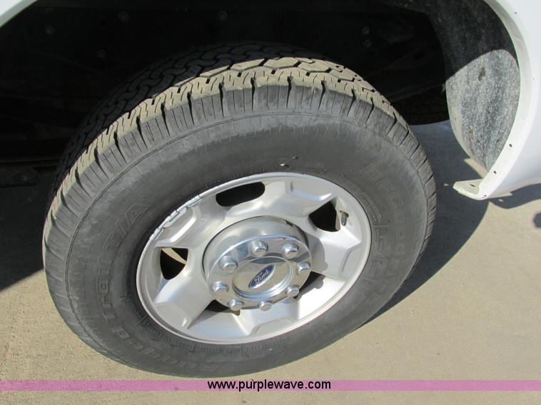 image for item BS9951 2012 Ford F350 Super Duty XLT
