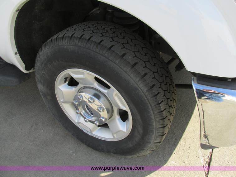 image for item BS9951 2012 Ford F350 Super Duty XLT