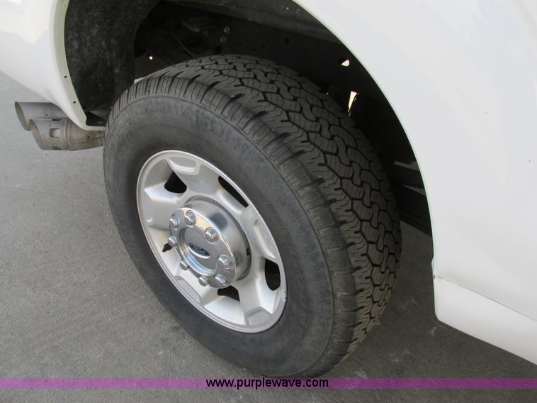 image for item BS9951 2012 Ford F350 Super Duty XLT