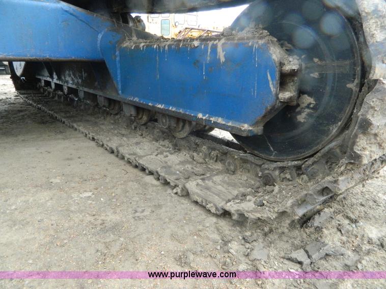 image for item BT9846 1976 Bantam C-166 excavator