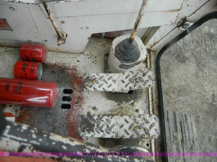 image for item BT9846 1976 Bantam C-166 excavator