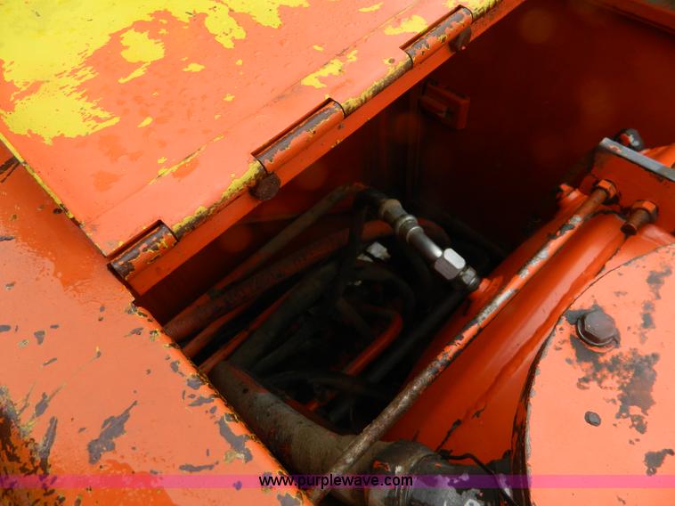 image for item BT9846 1976 Bantam C-166 excavator