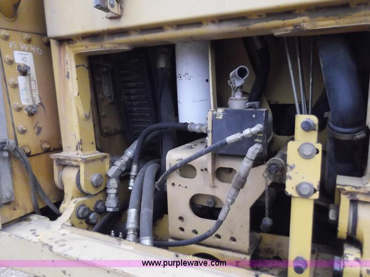 image for item E1238 1998 John Deere 750C LGP Series I dozer