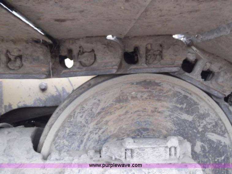 image for item E1238 1998 John Deere 750C LGP Series I dozer