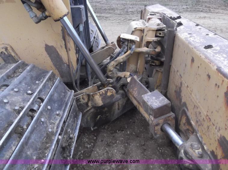 image for item E1238 1998 John Deere 750C LGP Series I dozer