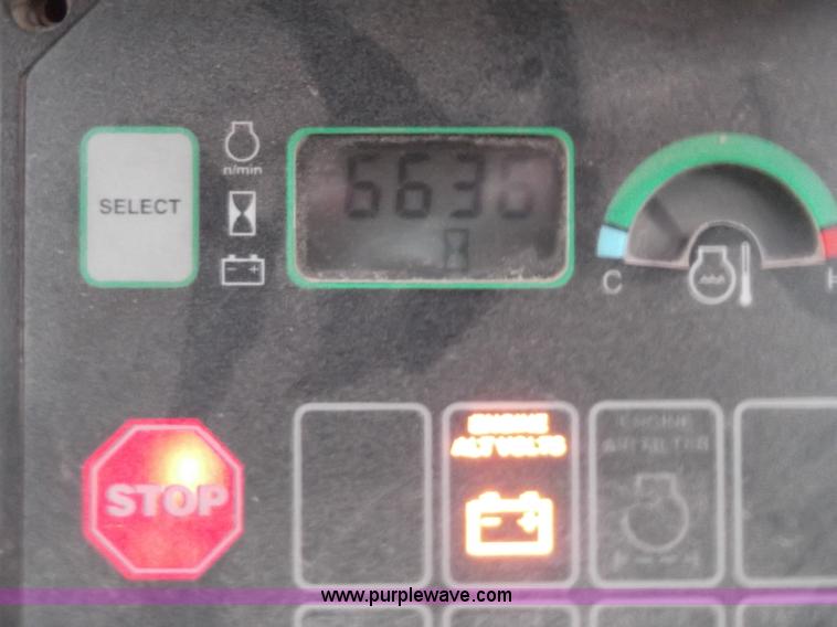 image for item E1238 1998 John Deere 750C LGP Series I dozer