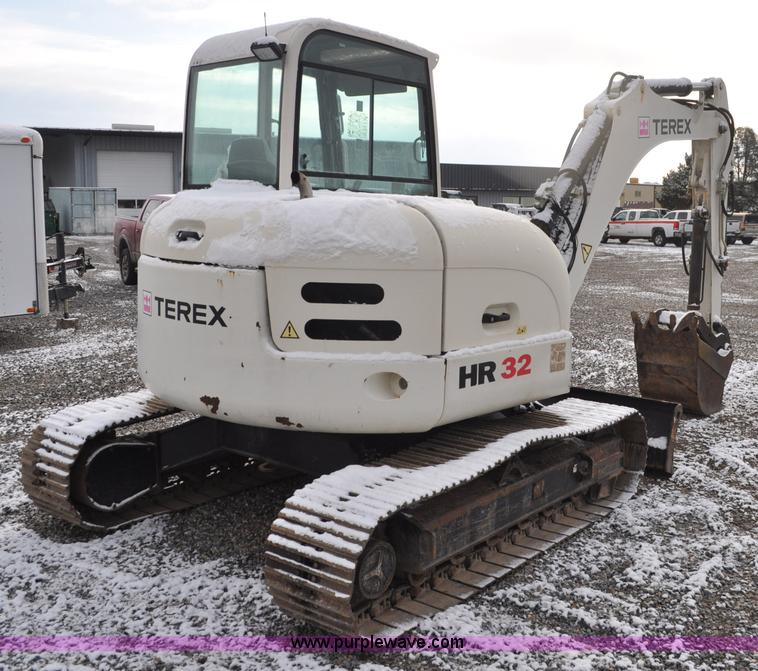 image for item G7038 2006 Terex HR32 compact excavator