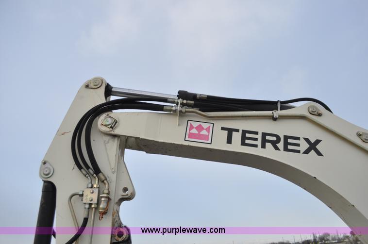 image for item G7038 2006 Terex HR32 compact excavator