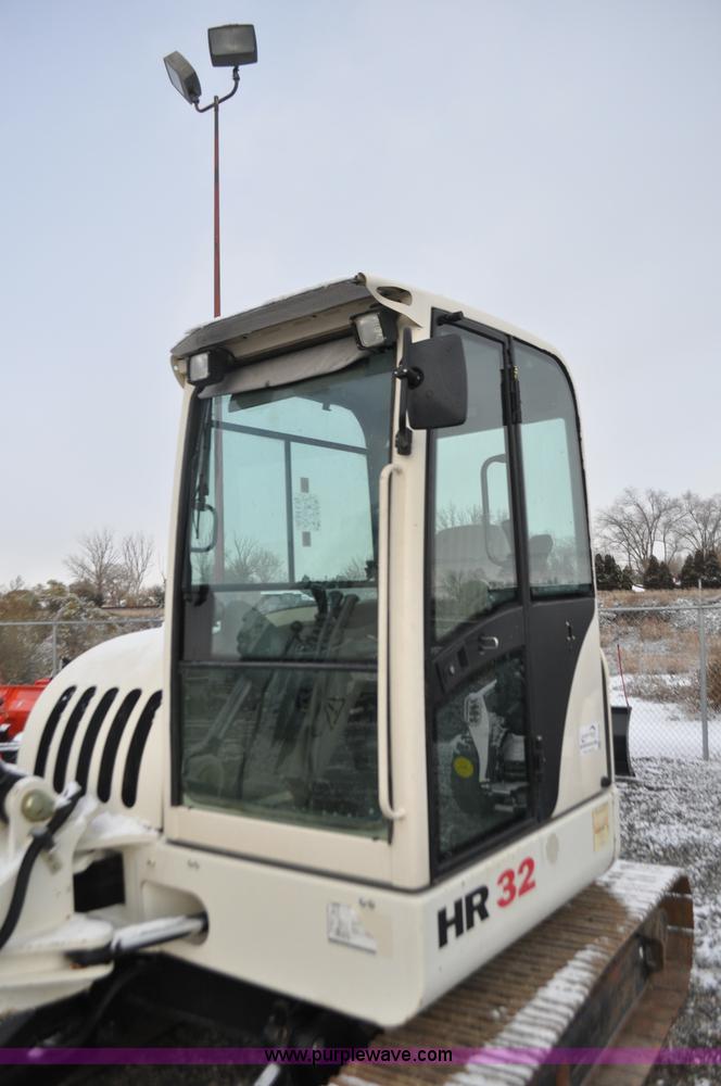 image for item G7038 2006 Terex HR32 compact excavator