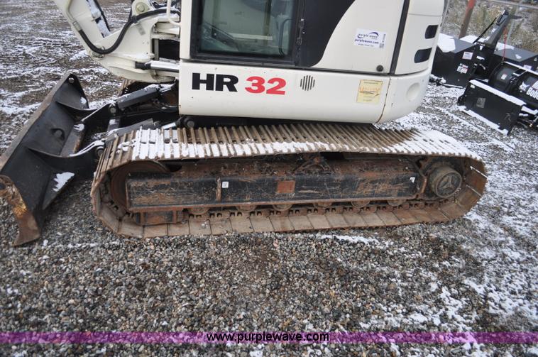 image for item G7038 2006 Terex HR32 compact excavator