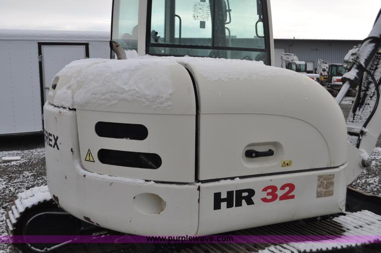 image for item G7038 2006 Terex HR32 compact excavator