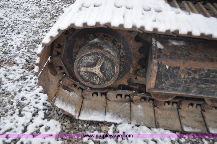 image for item G7038 2006 Terex HR32 compact excavator