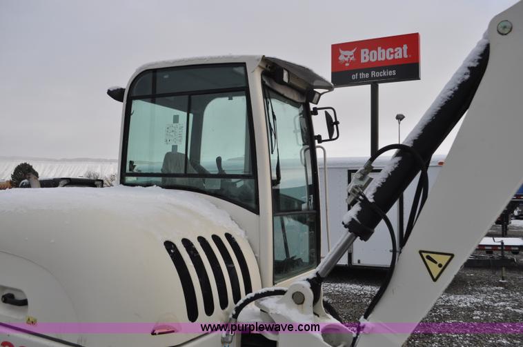 image for item G7038 2006 Terex HR32 compact excavator