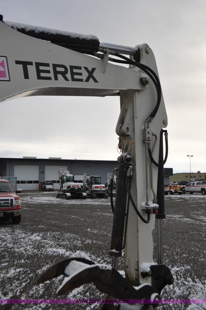 image for item G7038 2006 Terex HR32 compact excavator