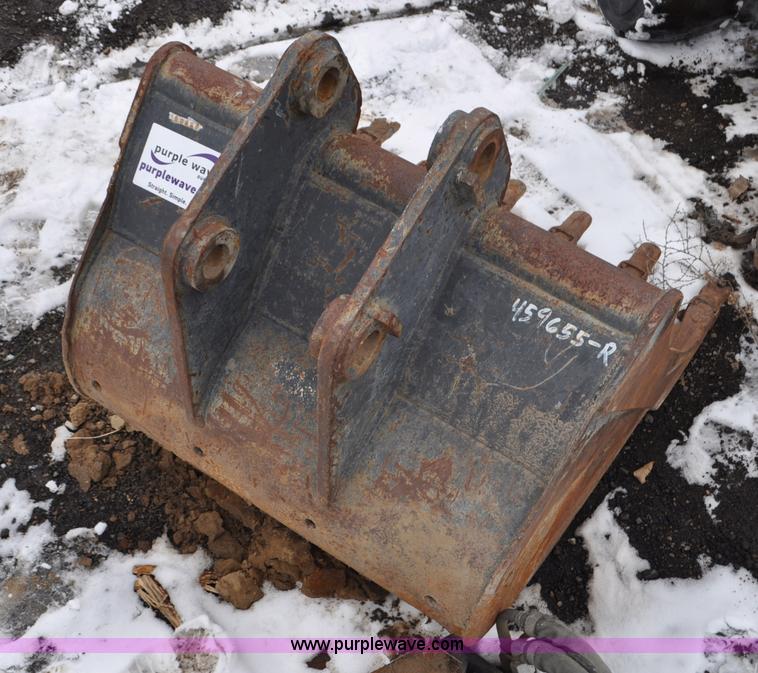image for item G7048 2005 Bobcat trencher bucket