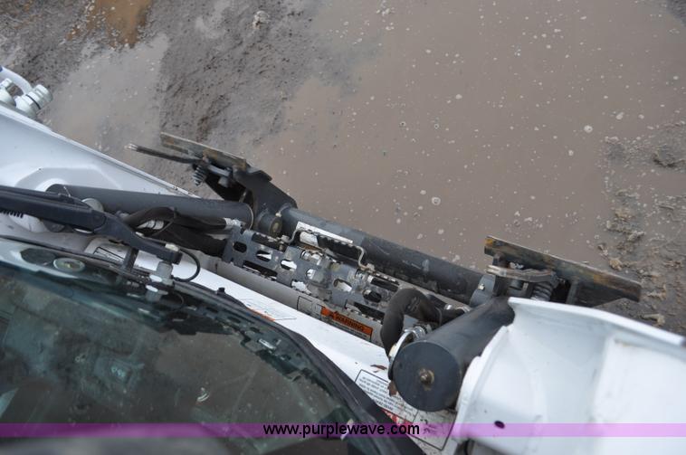 image for item G7053 2013 Bobcat S510 skid steer