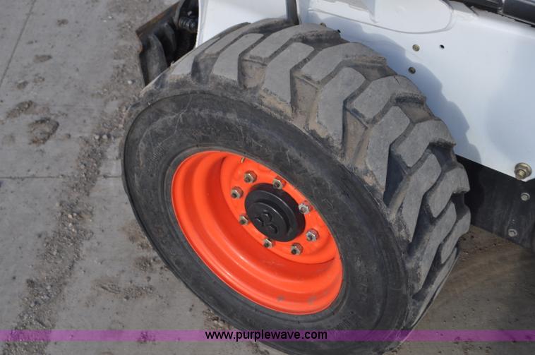 image for item G7077 2014 Bobcat S630 skid steer