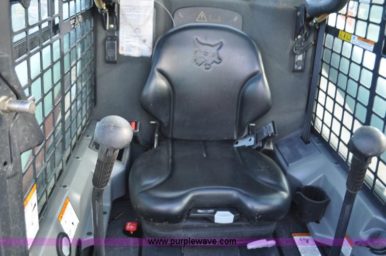 image for item G7077 2014 Bobcat S630 skid steer
