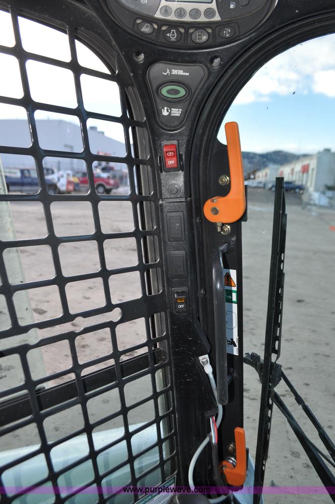 image for item G7077 2014 Bobcat S630 skid steer