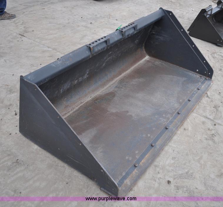 image for item G7082 Bobcat skid steer bucket