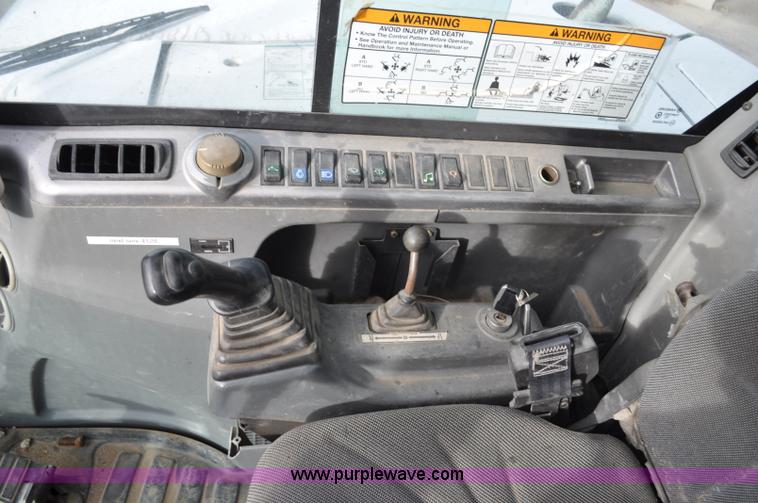 image for item G7086 2010 Bobcat E80 compact excavator