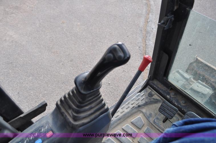 image for item G7086 2010 Bobcat E80 compact excavator