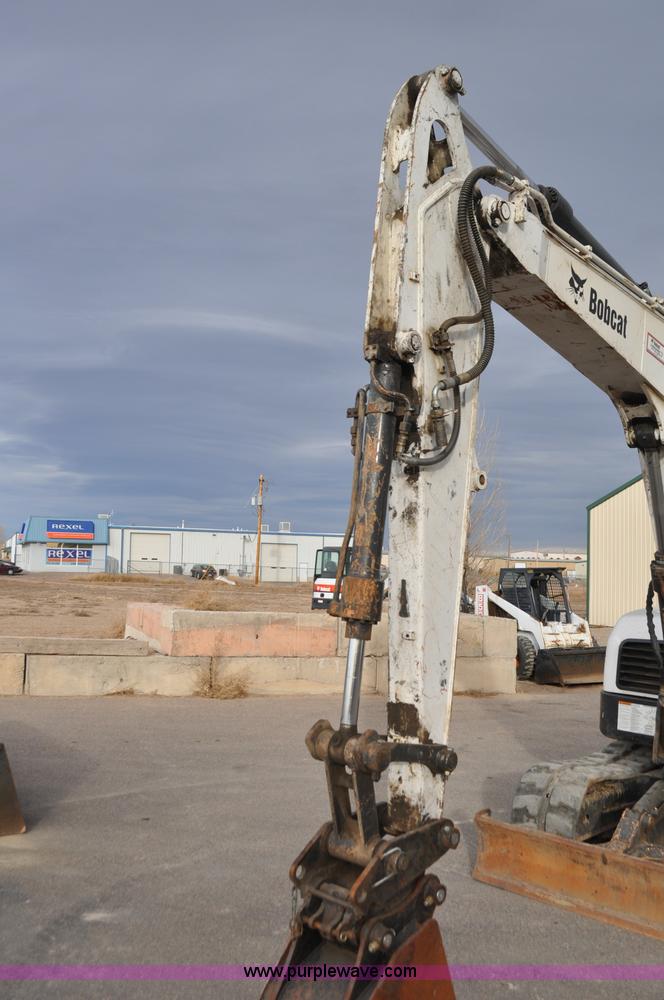 image for item G7086 2010 Bobcat E80 compact excavator