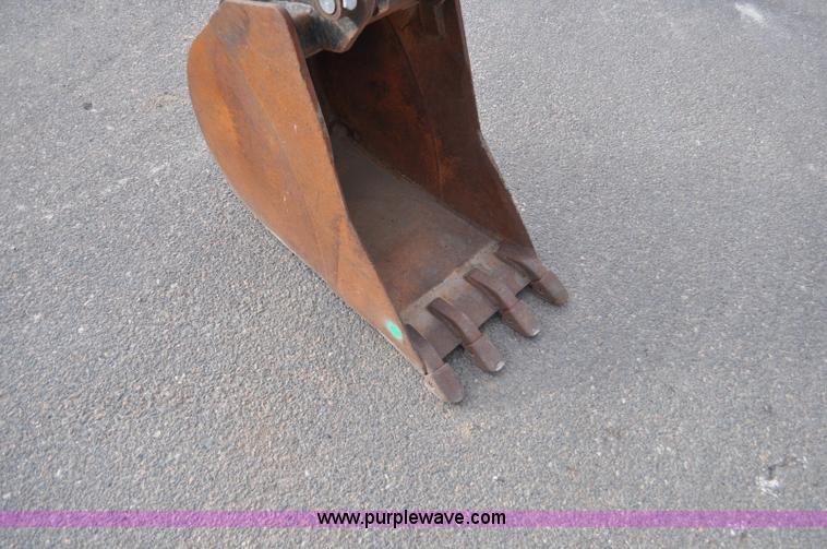 image for item G7086 2010 Bobcat E80 compact excavator