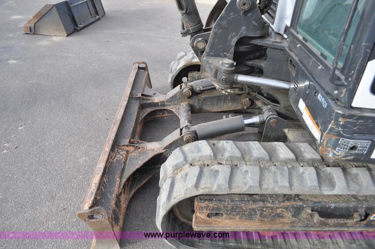 image for item G7086 2010 Bobcat E80 compact excavator