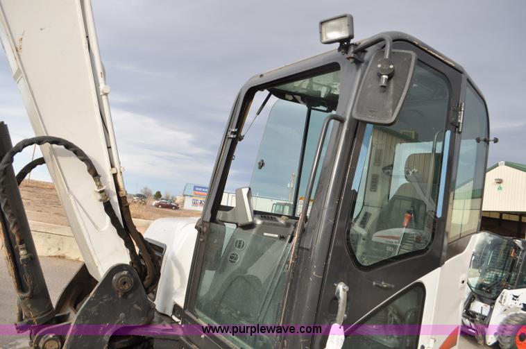 image for item G7086 2010 Bobcat E80 compact excavator