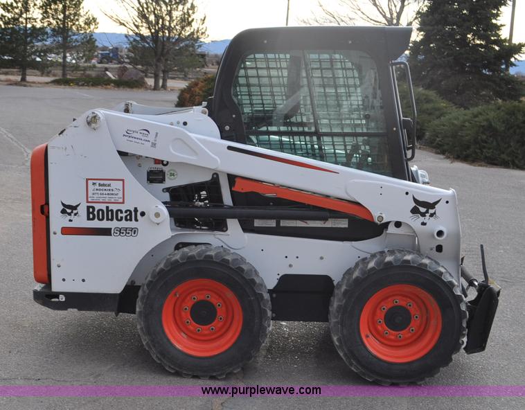 image for item G7088 2014 Bobcat S550 skid steer
