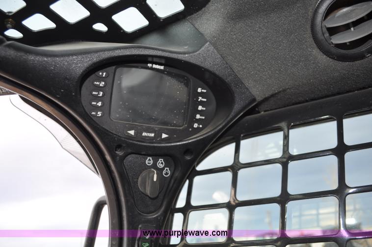 image for item G7088 2014 Bobcat S550 skid steer