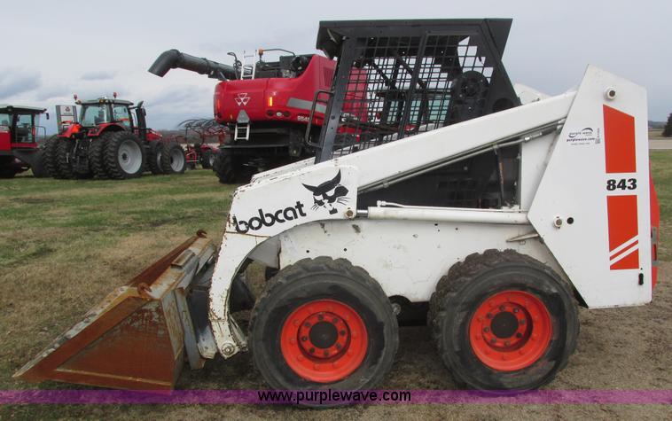 image for item H1005 Bobcat 843 skid steer